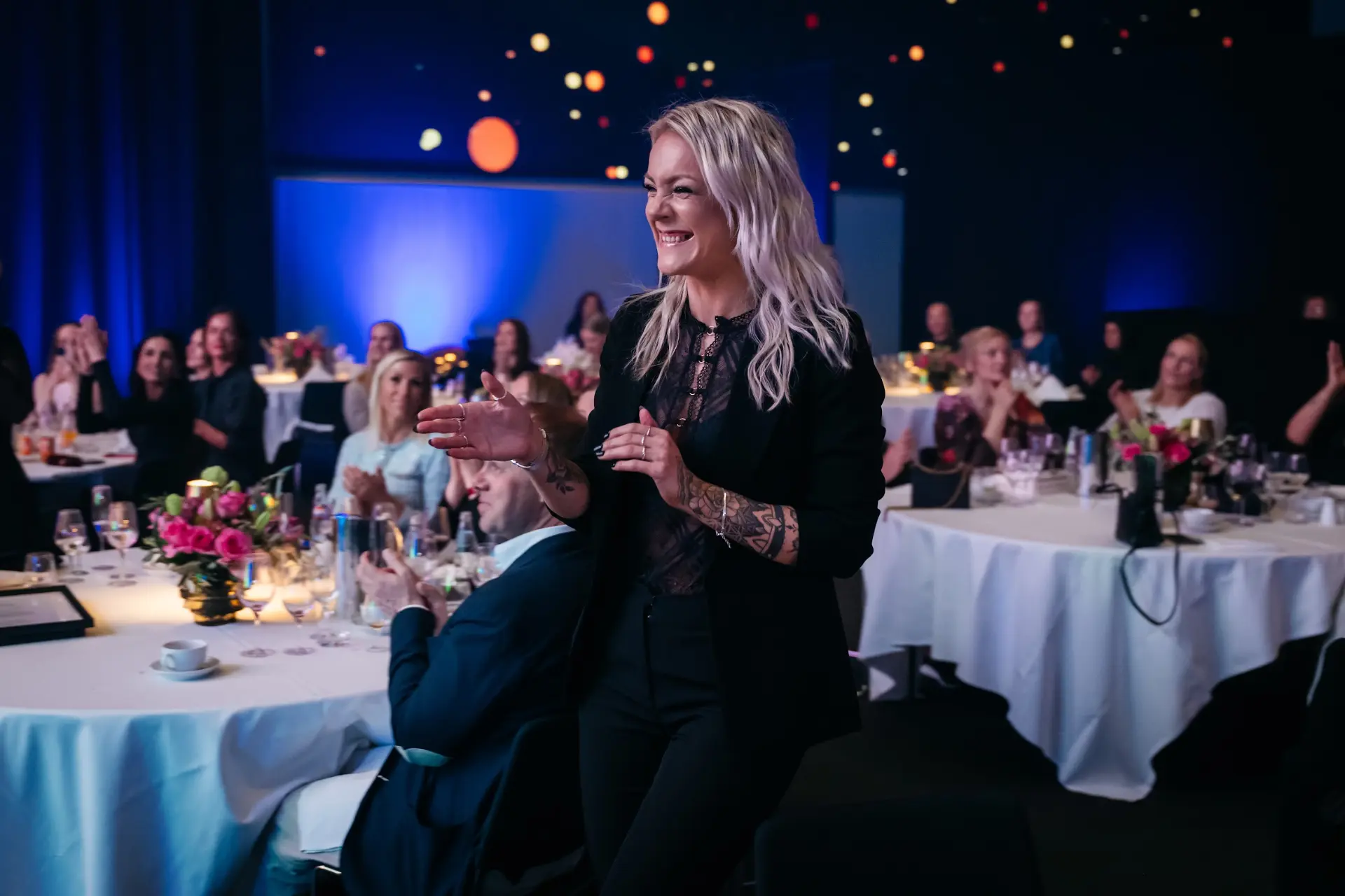 Applaus under kveldsarrangementet